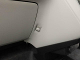 お車を購入される際はご不明な点や不安な点もあるかと思いますが、困ったらお気軽にご相談下さい! 0566-71-1630 までお電話頂ければ当店のスタッフがじっくりお話を聞かせて頂きます!