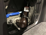 ジャッキ(車体を持ち上げる工具)装備。