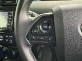 ステアリングスイッチ装備!運転しながら手元でオーディオの操作などができます。