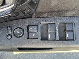 【パワーウインドウ】運転席のスイッチで、各席の窓ガラスの開閉ができます!あると便利ですよね!
