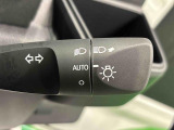 オートライト機能 周囲の明るさに応じて、ヘッドランプを自動的に点灯・消灯ができます。