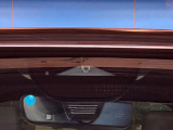【i-ACTIVESENSE】走行中に前方の車両等を認識し、衝突しそうな時は警報とブレーキで衝突回避と被害軽減をアシスト。より安全にドライブをお楽しみいただけます。