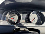 視認性の良いメーターデザイン。運転中に必要な情報を確認しやすく、VWらしい機能的な設計です。