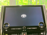 【ナビ機能付14型ディスプレイオーディオ】ナビ機能搭載の他、お持ちのスマートフォンと連携して、ナビやbluetoothでの音楽再生が可能です♪デザインはもちろん操作性も良好!