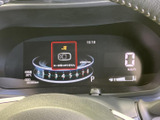 視認性の高いメーター類で、運転に必要な情報を的確に把握できます。運転席を洗練された空間に演出します。