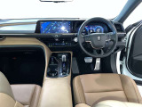 この車で色んな場所へドライブに出かけてみませんか。