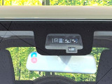 【スズキ セーフティサポート】走行中に前方の車両等を認識し、衝突しそうな時は警報とブレーキで衝突回避と被害軽減をアシスト。より安全にドライブをお楽しみいただけます。