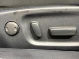 【パワーシート】スイッチ一つで簡単にシートの微調整が可能!電動だから力もいりません!快適なシートポジションにセットして、快適なドライブをお楽しみください。