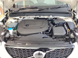インタークーラー付ターボチャージャーDOHC4気筒エンジン。[ガソリン]+電気モーターにより経済的で、小気味良いドライビングをお楽しみいただけます。ぜひ、プラグインハイブリッドシステムをご検討下さい。