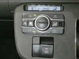 U-Carの販売だけでなく自動車保険、携帯電話の販売も行っております。