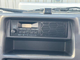 使いやすさにこだわった純正AM/FMラジオ[スピーカー内蔵]★移動時間にラジオで色々な情報をゲット!