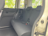 運転席からの視界は広く、運転操作もスムーズに行えます。快適な運転環境を提供します。