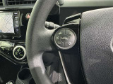 ステアリングスイッチ装備!運転しながら手元でオーディオの操作などができます。