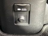 【アクセサリーコンセント】キャンプやスポーツ、アウトドアでのアクティビティはもちろん、災害・停電の際に助けにもなるAC100Vコンセントを装備♪ケータイやタブレット、ゲーム機器の充電にも♪