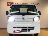 ☆オートライト機能☆車外の明るさに応じて自動的でヘッドランプを点灯および消灯します。夕暮れ時やトンネルなどで便利です!