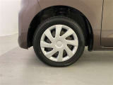 タイヤサイズは 155/65 R14 です。
