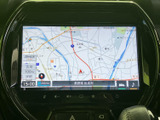 鮮明な地図表示で、目的地への道案内をスムーズに。渋滞情報も確認でき、最適なルートを選択可能です。遠出も安心です。