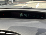 速度やシフト位置などの情報が運転席前方にまとまり、必要な表示を確認しやすいレイアウトです。視線の移動を抑えながら運転状況を把握でき、毎日の運転を支えてくれます。