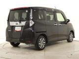 両側パワースライドドア付きだから、狭い駐車スペースなどでの 乗り降りラクラク!小さなお子さまのいるご家庭には嬉しい装備。