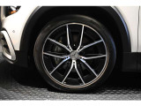 メルセデスの認定中古車「サーティファイドカー」では、万一お車が故障した場合も、ご購入後1年間もしくは2年間※は走行距離にかかわらずメルセデス・ベンツ正規サービスネットワークで無料修理いたします