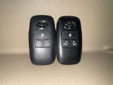 【スマートキー】キーを取り出さずにドアを施錠&解錠。クルマの始動も可能です。