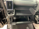 認定中古車はご購入から1年間・距離無制限の保証付き!(年式により6ケ月・距離無制限となります)