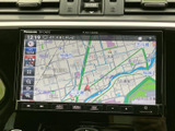 現在地や周辺の道路を画面上で確認でき、目的地までのルート設定にも活用できます。見やすい地図表示で、初めての場所へ向かう際にも道順を把握しやすく、日常のお出かけをサポートします。