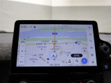 純正ナビを装備。タッチパネル式で使いやすく、お出かけもラクラクです。