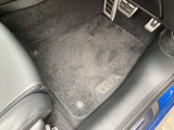 足元状態も良く、綺麗に乗られていた車両です!