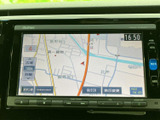地図と現在地を画面上で確認でき、目的地までの道順を把握する際に役立ちます。縮尺や表示を切り替えられる案内画面で、日常の移動や初めての道でも活用できます。
