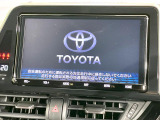 【純正9型ナビ】人気の純正ナビを装備しております。ナビの使いやすさはもちろん、オーディオ機能も充実!キャンプや旅行はもちろん、通勤や買い物など普段のドライブも楽しくなるはず♪