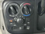 納車前には全車専用機械でクリーニングおこなっています!隅々までキレイに仕上げてからお渡しします!
