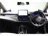 必要な装備を使いやすい位置に配置した機能的な運転席まわり。操作感や車両感覚など、ぜひ運転席に座って確かめてください。