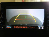 バックガイドモニターで、後方を確認しながら安心して駐車することができます。運転初心者も熟練者も必須の機能ですよ!