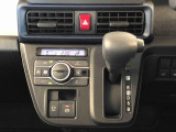 温度を設定すれば、自動で車内の温度管理をしてくれる優れものです♪ATミッションで運転楽々