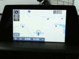Bluetooth機能搭載の8インチナビです。TVも視聴できてナビの設定もタッチパネル式なので簡単に操作できます。