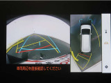 パノラミックビューモニター付きです。車両を上から見た様な映像を画面に表示。運転席からの目視だけでは見にくい、車両周辺の状況をリアルタイムでしっかり確認出来ます。