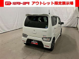 外装のキズ・凹みはそのままで室内は簡易清掃のみの保証なし車ですが、価格を抑えたお得な中古車です♪詳細はご来店時にスタッフへお尋ねください★
