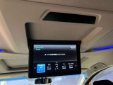 【フリップダウンモニター】付き☆後部座席に座りながら大画面でTVやDVDをお楽しみいただけます♪