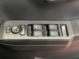 電動格納式ドアミラースイッチ、パワーウインドゥスイッチ