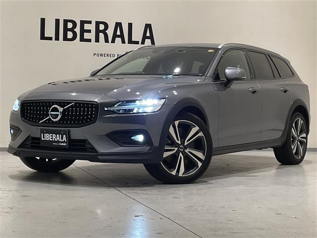 V60クロスカントリー B5 AWD プロ 4WD 4WD 本革シート