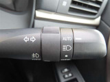 AUTOの位置にセットしておくと、暗くなったら自動でライトの点灯をサポートしてくれます!高速道路でのトンネル通過時など便利です!