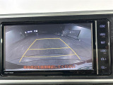 【バックモニター】後ろのカメラの映像をモニターに映し出すことができます!後方の見えない死角や、障害物との距離感をしっかり確認することができます!駐車が苦手な方におすすめです。