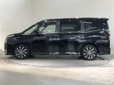 両側パワースライドドア付きだから、狭い駐車スペースなどでの 乗り降りラクラク!小さなお子さまのいるご家庭には嬉しい装備。