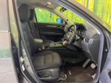 運転席シート廻りは使用感も少なく、良好な状態となっています。丁寧に使われていたことがよくわかりますね。