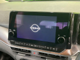 【メーカー純正ナビ】インテリアに溶け込むスタイリッシュな「専用設計」メーカーナビを装備♪視認性や操作性など基本性能にも優れ、より上質なカーライフをお楽しみいただけます。