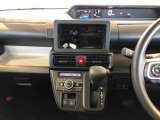 温度を設定すれば、自動で車内の温度管理をしてくれる優れものです♪ATミッションで運転楽々