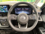 【純正革巻きステアリング】上質な革を使用することで、手にしっかり馴染みとても運転しやすいハンドルです♪