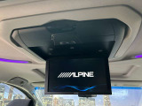 【ALPINE製フリップダウンモニター】付き☆後部座席に座りながら大画面でTVやDVDをお楽しみいただけます♪