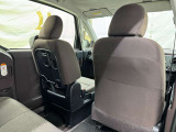 運転席後ろ側です。